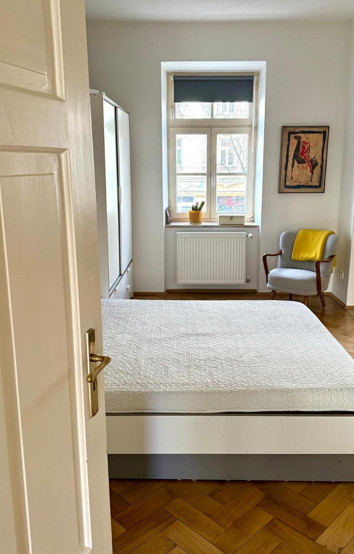 Connected Near Ostbahnhof With Balcony Appartement *