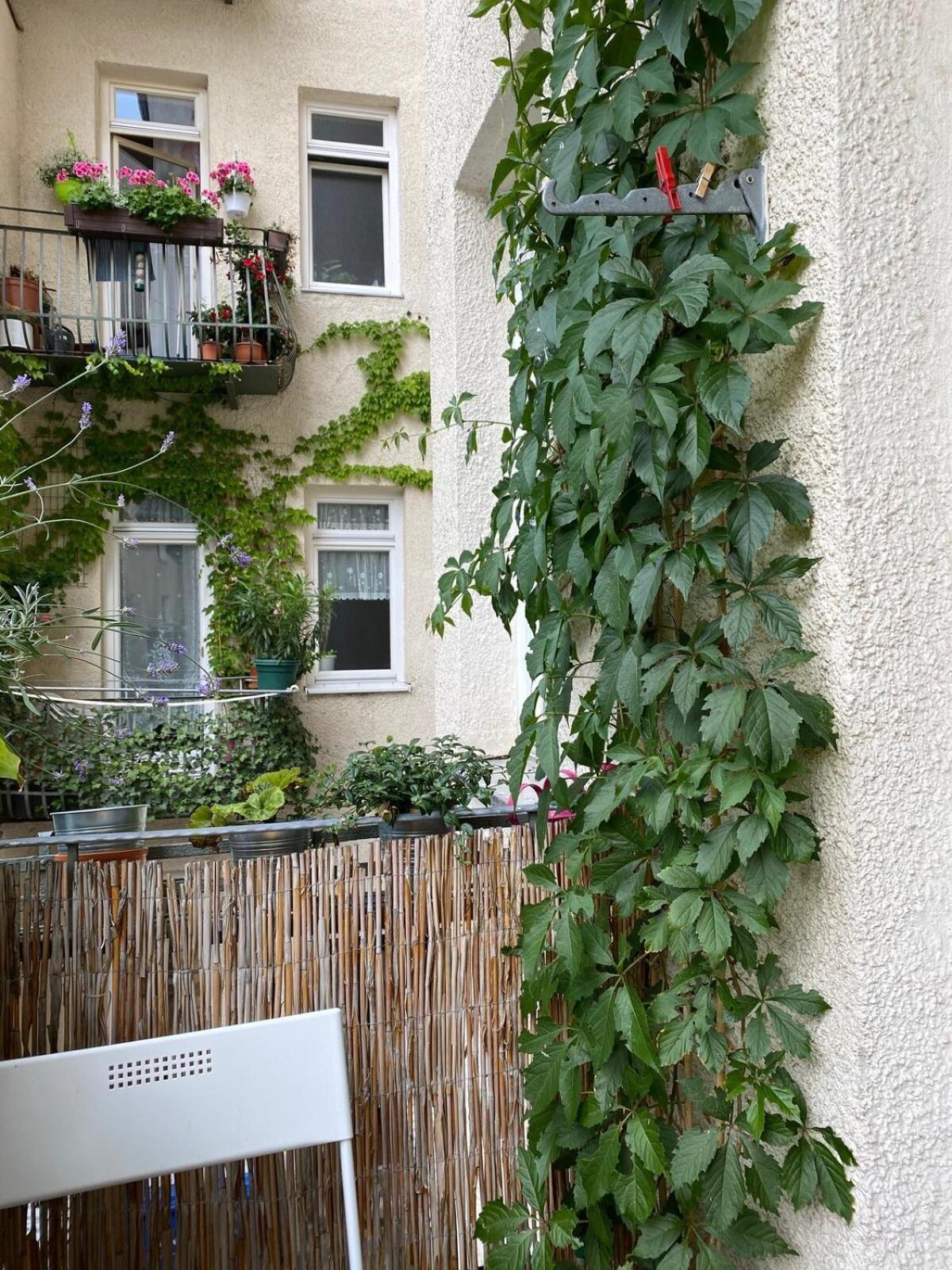 Connected Near Ostbahnhof With Balcony München